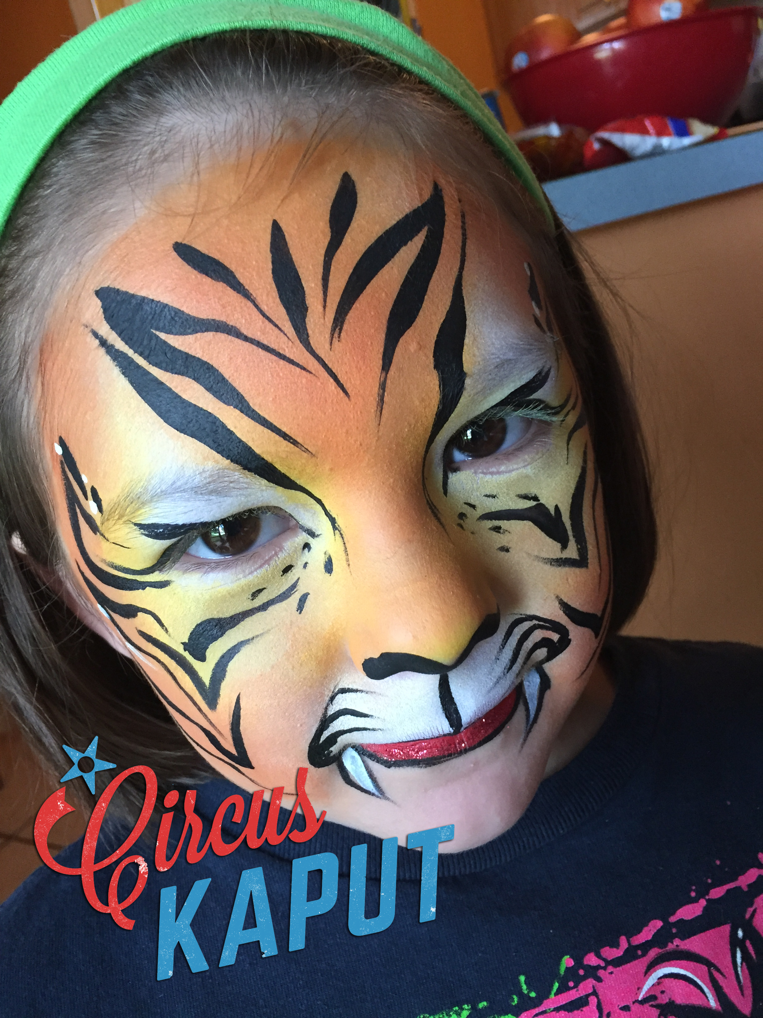 Tiger Party face painting